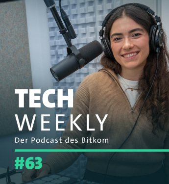 Bitkom Bildungsexpertin Leah Schrimpf im Aufnahmestudio von Tech Weekly