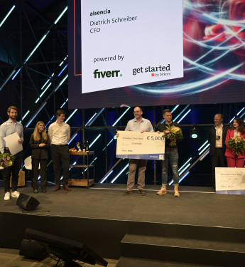 Ein Foto der Gewinner des Innovators' Pitch 2024: Aisencia