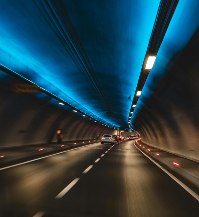 Autonomes Fahren - Mobility - Mobilität - Auto - Verkehr - Tunnel - Straße