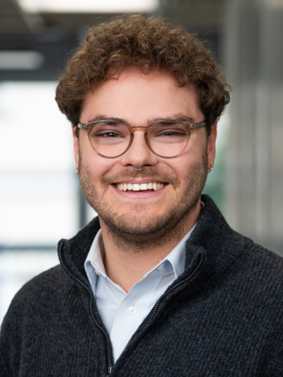 Mitarbeiterfoto - Lewis Erckenbrecht, Bitkom e.V. 